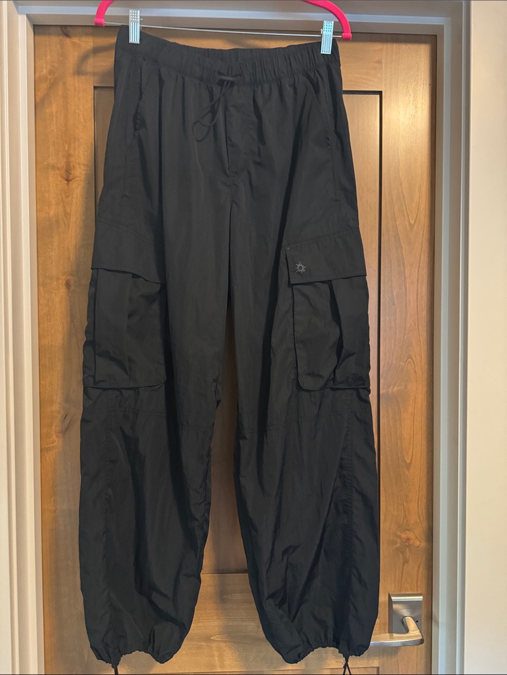 Aerie High Waisted Baggy Cargo Pant Womens M Black Pull on Jogger Dance Pants